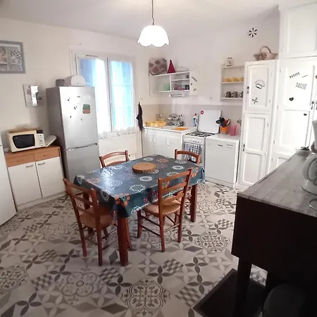 Quarto em Acomodações Particulares Pluie De Roses *